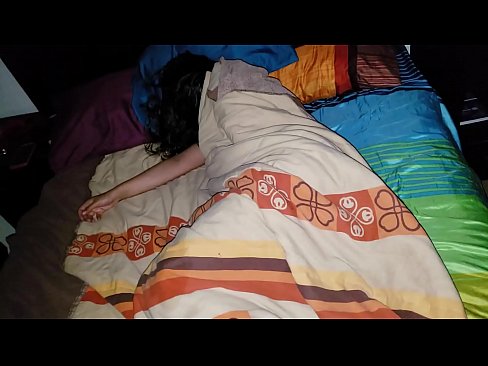 ❤️ ස්ටේප්සන් තම තරුණ සුළු මව නිදා සිටියදී ඇයට බැණ වදියි. ☑ සුපිරි ලිංගික අප වෙත